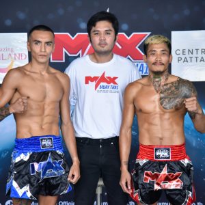 คู่เอกของรายการ “ยอดไก่แก้ว แฟร์เท็กซ์” นักชกโด่งดังในโซเชี่ยล แต่ฝีไม้ลายมือระดับโลก ท้าชนมวยฝีมือฟอร์มสด “Anuar Cisneros อนัวร์ ซิสเนรอส ” มวยดุจากเม็กซิโก นักชกดีกรีแชมป์จากบ้านเกิด ครบเครื่องฉลาดไอคิวดี รวดเร็วและที่สำคัญกำปั้นคมกริบ ในกติกามวยไทย รุ่น 61 kg.