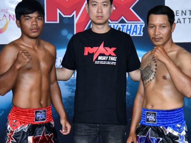 “ซุปเปอร์แบงค์ พรฉิมพลี ” นักชกเจ้าถิ่นเด็กพัทยา มาด้วยสไตล์พลังกำปั้นหนัก จอมน็อคเอ้าท์กดคู่ชกหลับมาหลายคน ท้าชนมวยฝีมือฟอร์มสด “ชาติพยัคฆ์ ศิษย์ลมหนาว” นักชกจอมเก๋า ชกได้หลากหลายได้ทั้งบู้ และ ฝีมือ ในกติกามวยไทย รุ่น 61 kg.